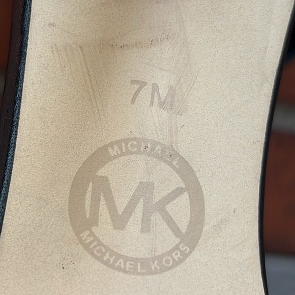 MICHAEL Michael Kors Leather Heels - Picture 13 of 16